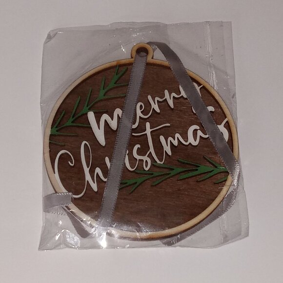 🎯 10 for $12 / NEW Merry Christmas Ornament, Wood Holiday Ornament - Picture 3 of 6